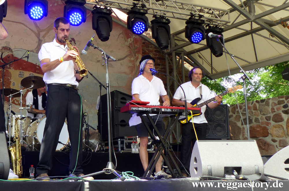 Yellow Umbrella - This Is Ska 2022