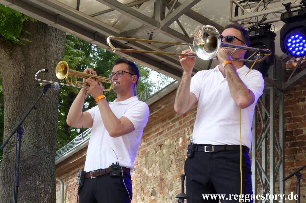 Yellow Umbrella - This Is Ska 2022