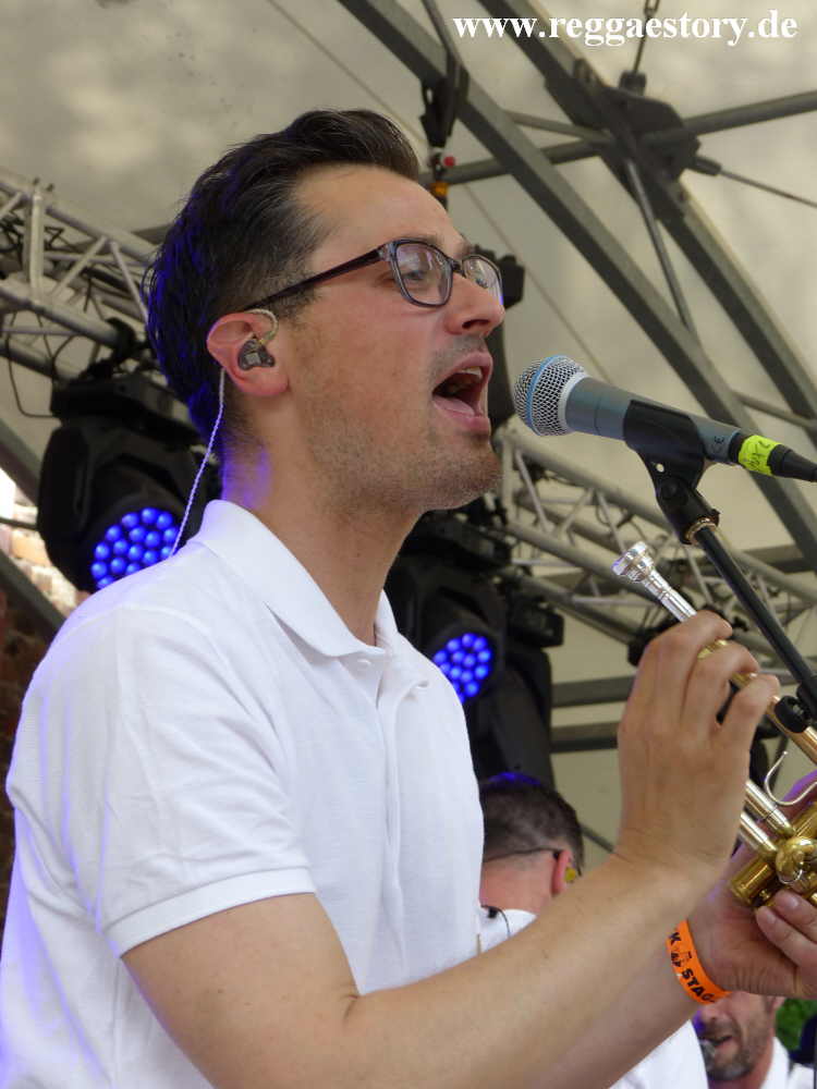 Yellow Umbrella - This Is Ska 2022