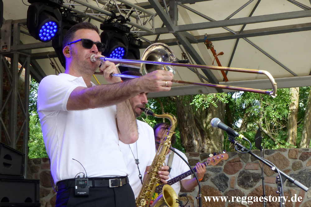 Yellow Umbrella - This Is Ska 2022