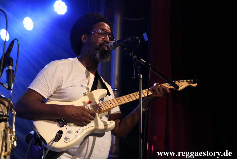 Black Steel @ The Twinkle Brothers - Festsaal Kreuzberg
