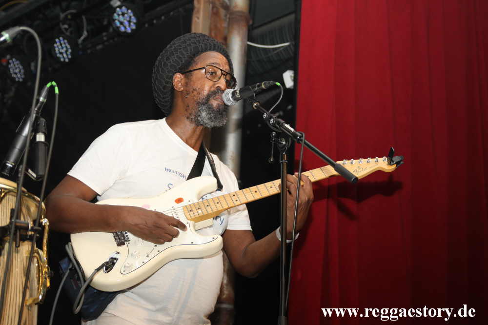 Black Steel @ The Twinkle Brothers - Festsaal Kreuzberg