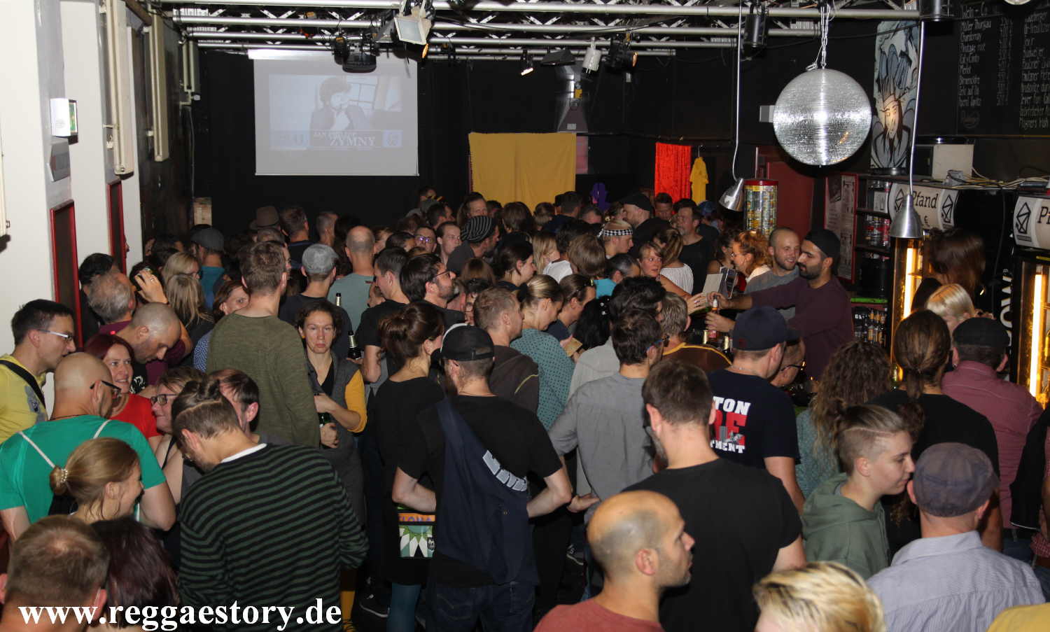25 Jahre Yellow Umbrella - Scheune Dresden