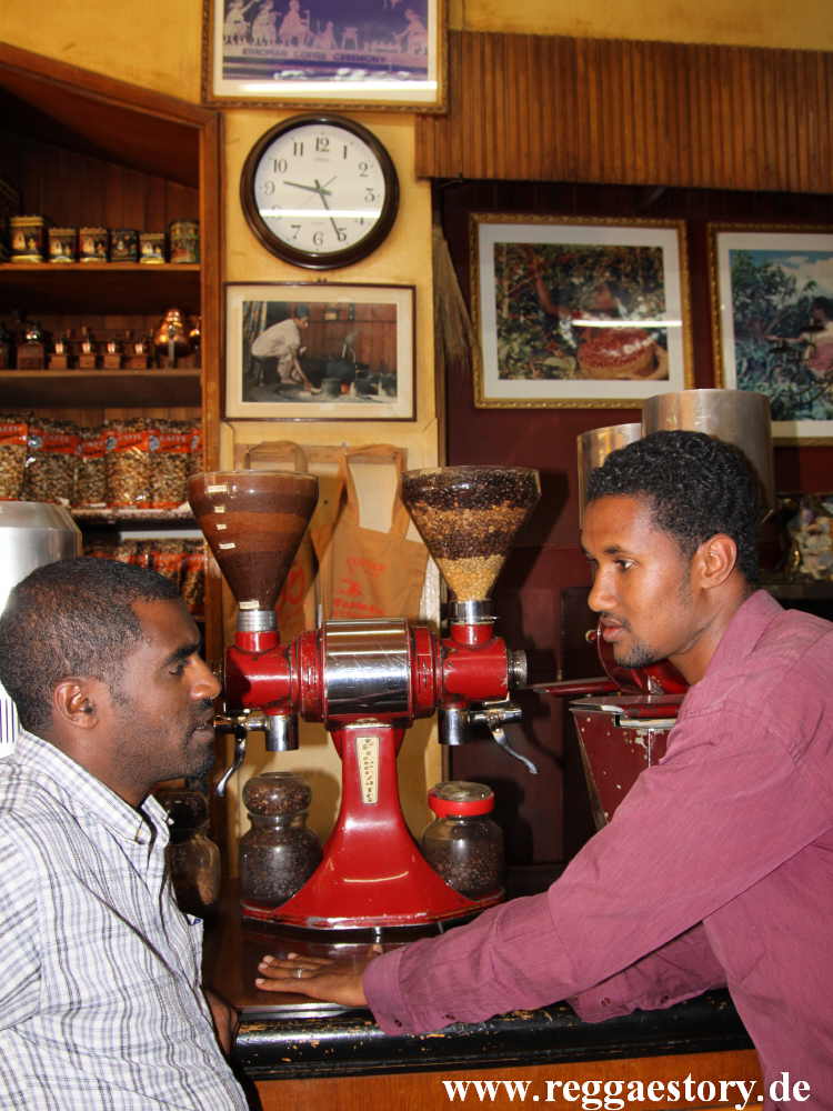 Ethiopia - Addis Ababa - Coffee Shop - TO.MO.CA