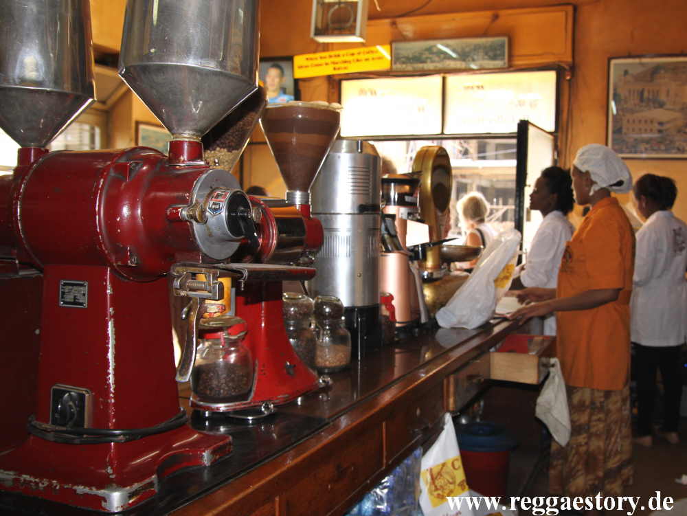 Ethiopia - Addis Ababa - Coffee Shop - TO.MO.CA