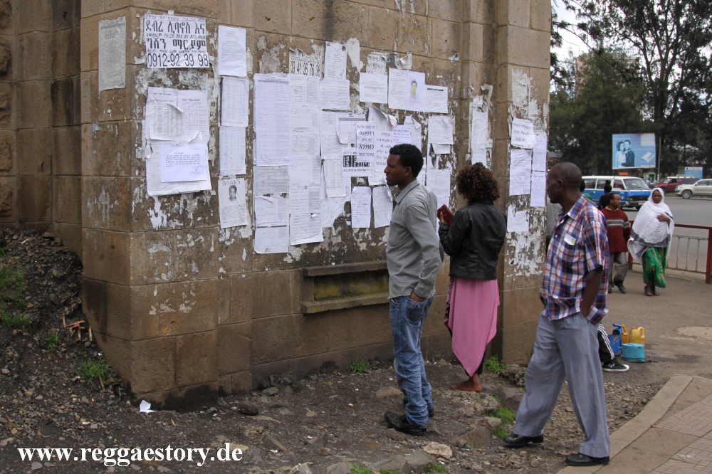 Addis Ababa Wandzeitung