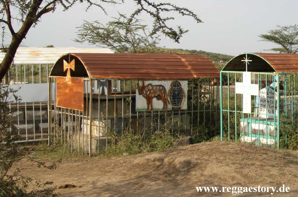Ethiopia - Oromia - Welenchiti - Church + Cemetary