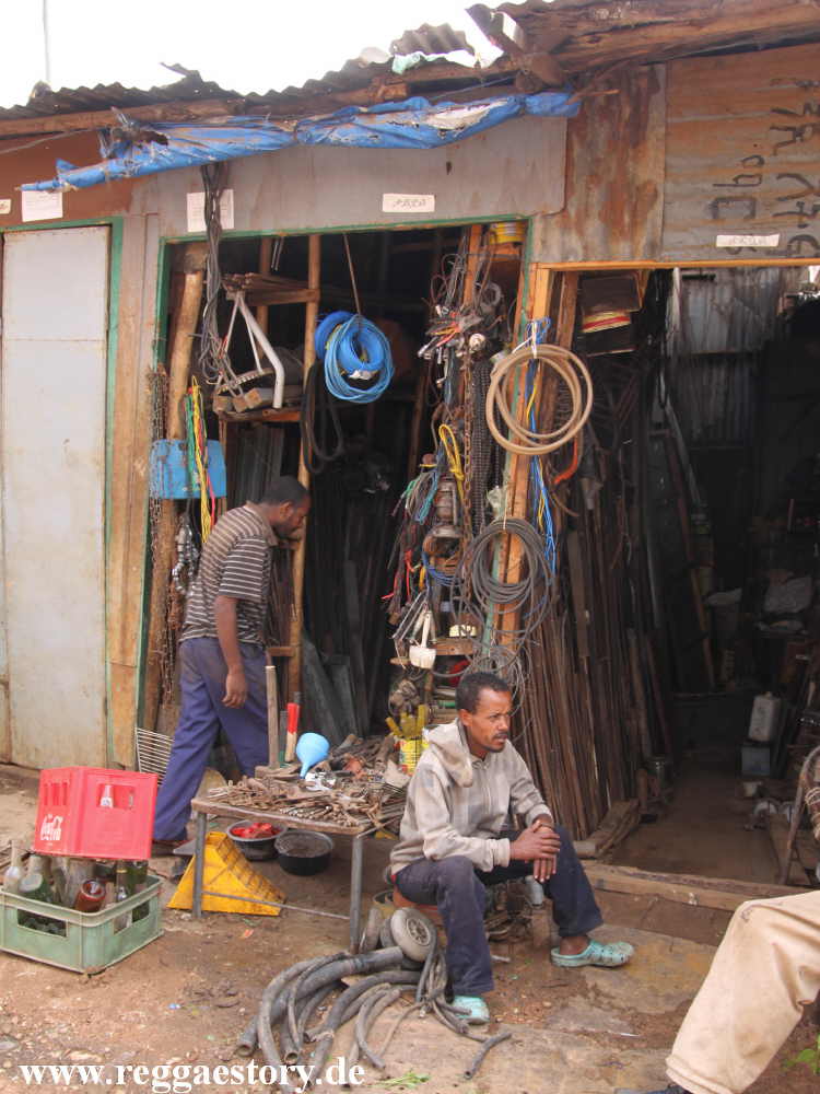 Ethiopia - Harar - Recycling Market
