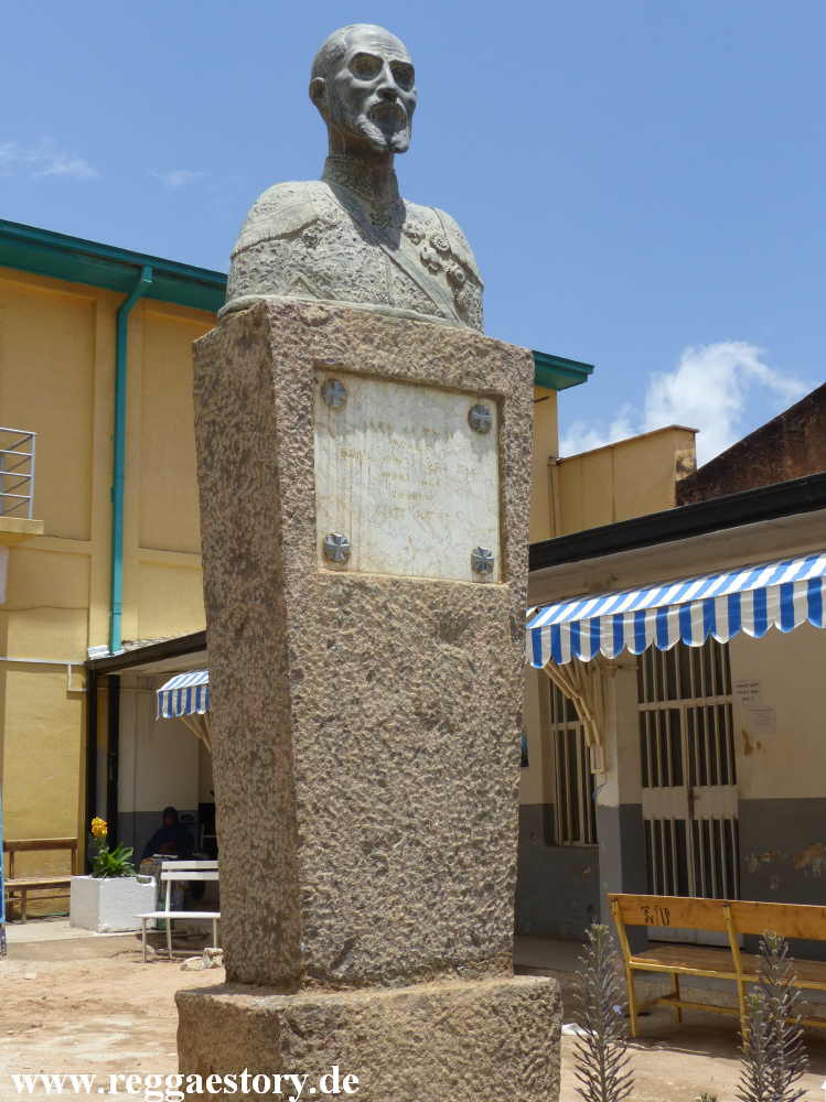 Ethiopia - Harar - Jugol - Misrak Arbegnoch Hospital - Ras Makonnen Statue