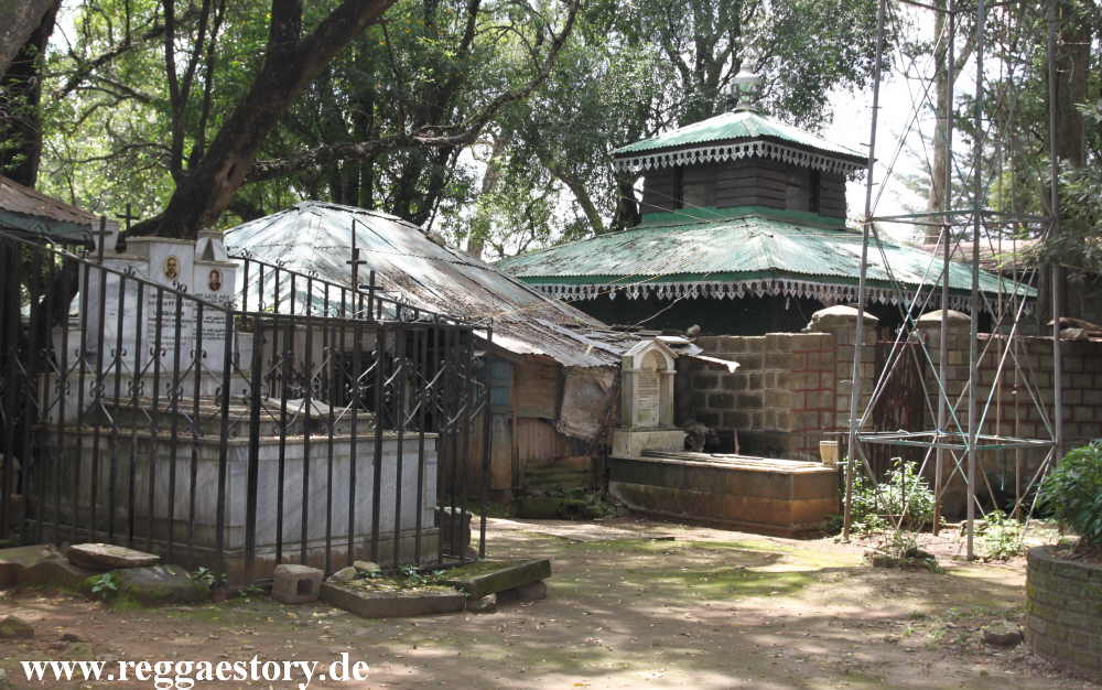 Keranyo Medhanealem Church - Addis Ababa