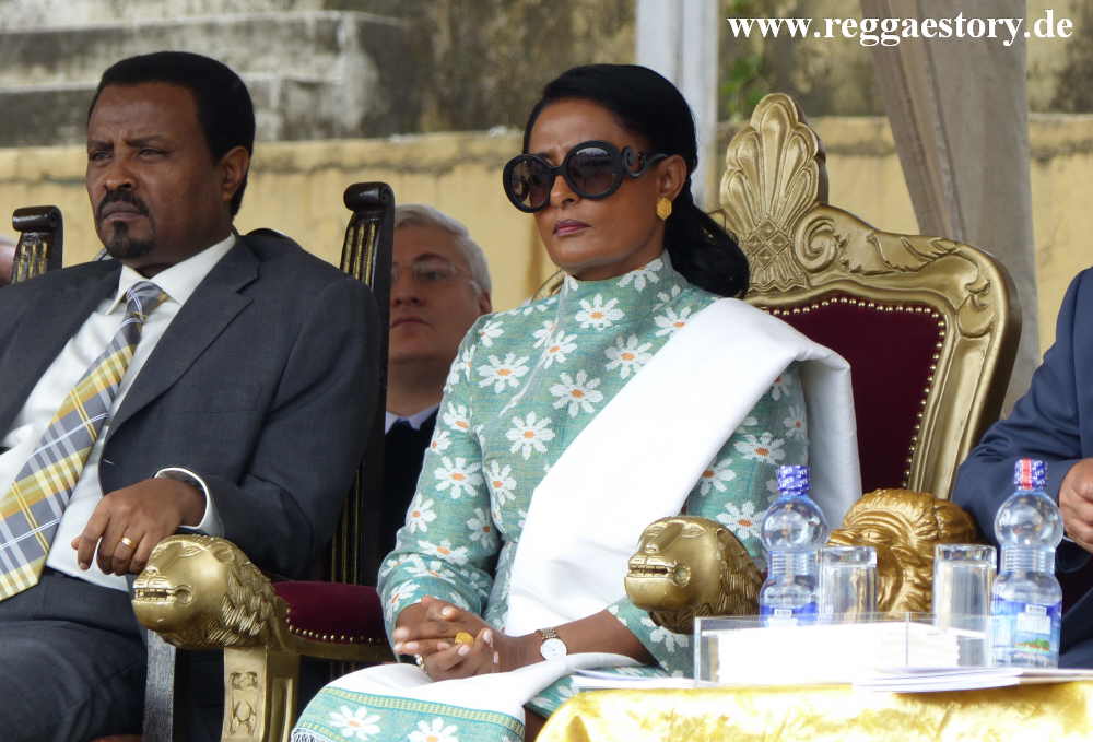 Meaza Abraham - Meskel Fest - 2015