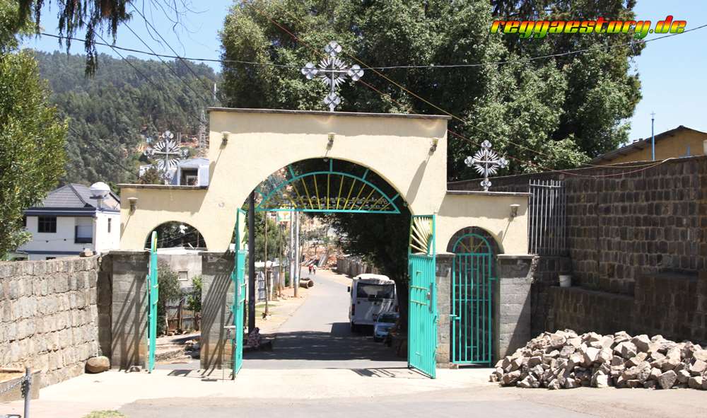 Menibere Nigist Kuskuam Saint Maryam Church - Addis Ababa