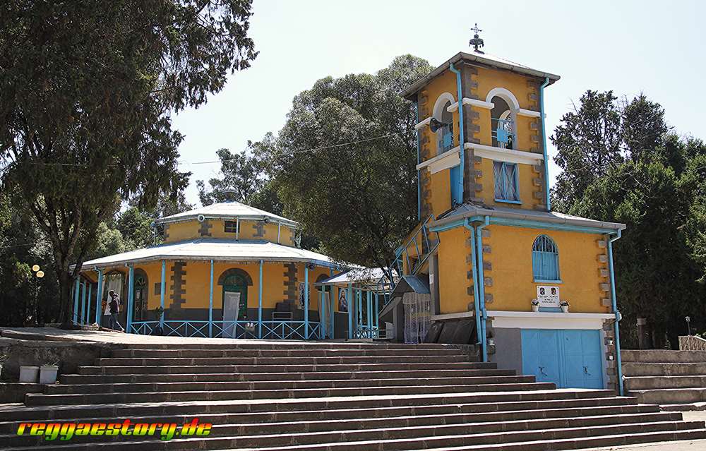 Menibere Nigist Kuskuam Saint Maryam Church - Addis Abeba