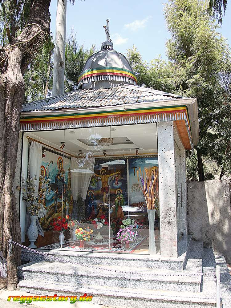 Menibere Nigist Kuskuam Saint Maryam Church
