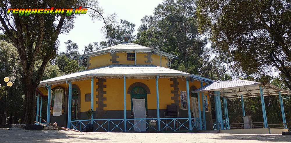 Menibere Nigist Kuskuam Saint Maryam Church - Addis Ababa