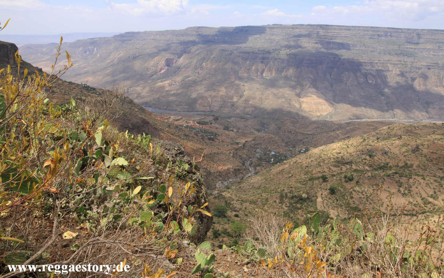 Way to Ras Darge's Bridge - Debre Libanaos