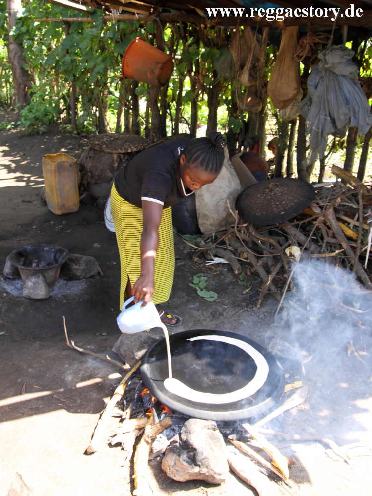 Injera - Ari Village - Jinka - Ethiopia