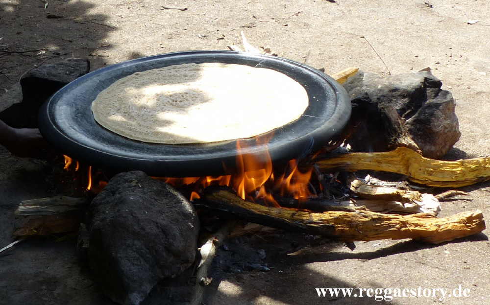Injera - Ari Village - Jinka - Ethiopia