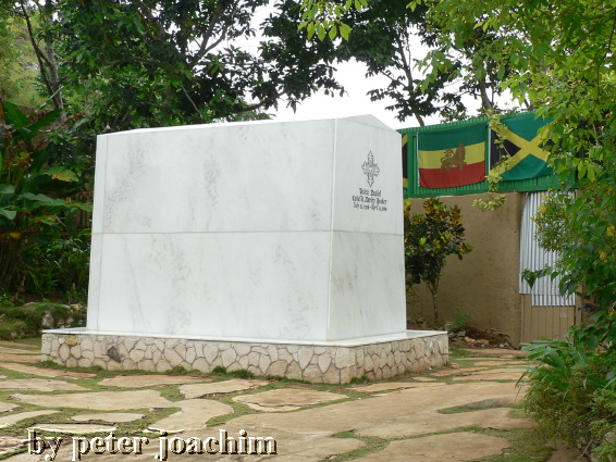 Grabmal von Cedella Marley Booker