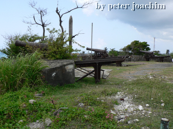 Morant Bay - Kanonen auf der Bastion hinter dem Courthouse.