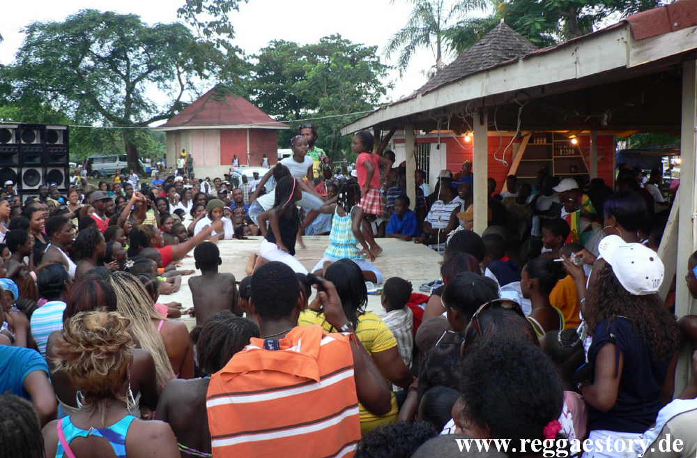 Negril - Independence Day - Dancehall Queen Contest