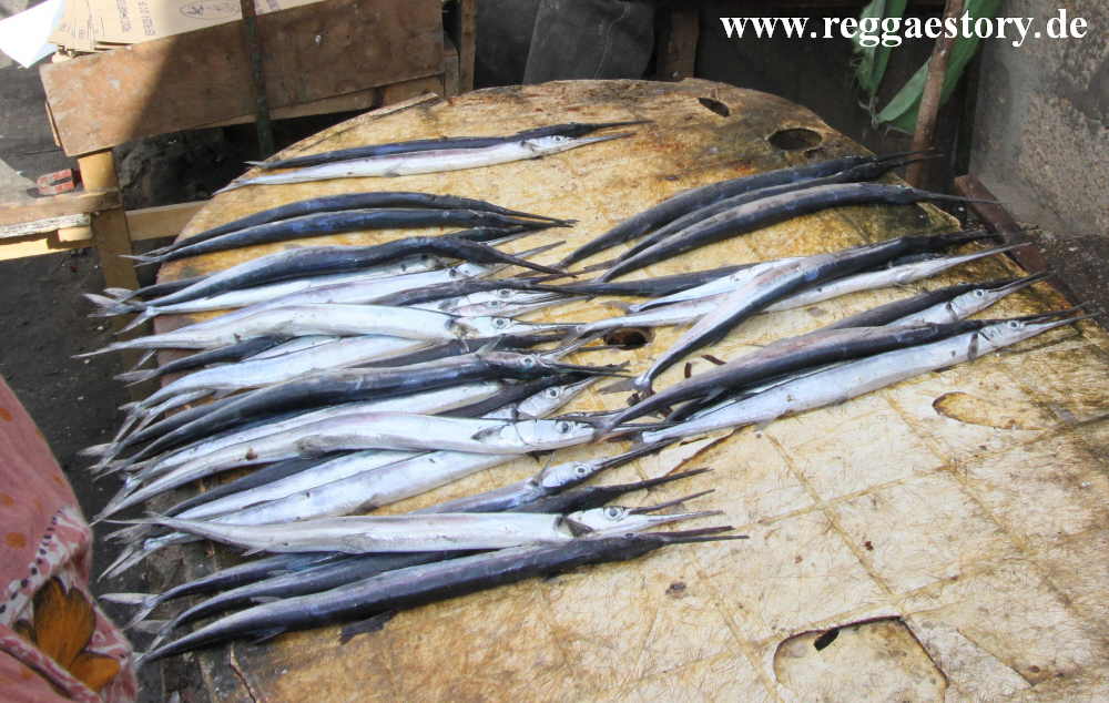 Zanzibar - Stone Town - Fischmarkt Dhauhafen