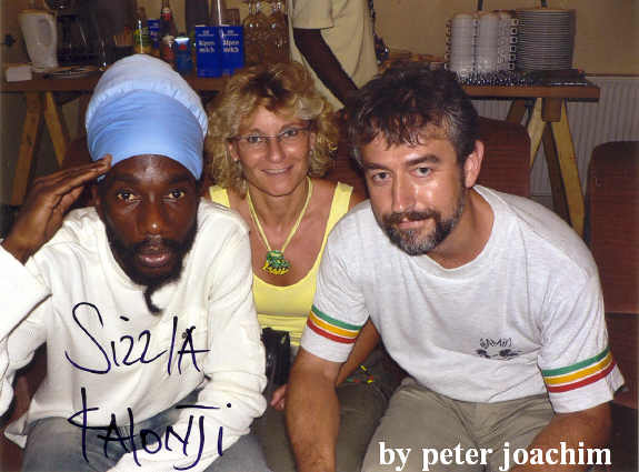 Sizzla, Marion und Peter am 13.06.2007 im Berliner Kesselhaus